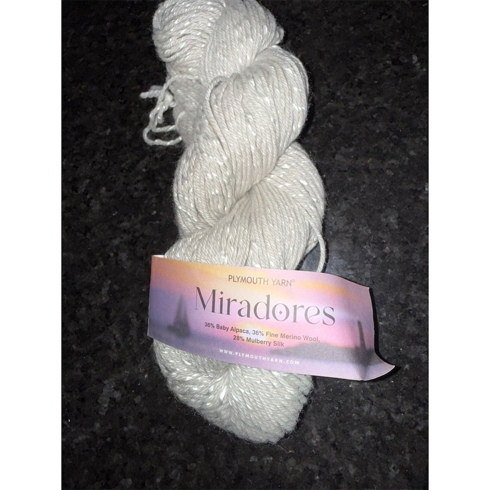 Plymouth Yarn‎ Miradores Sea Salt #37 Gray Luxury Blend 50g 131yd Skein